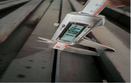 10x40 mm cold drawn flat steel thickness inspection showing approximately 10 mm